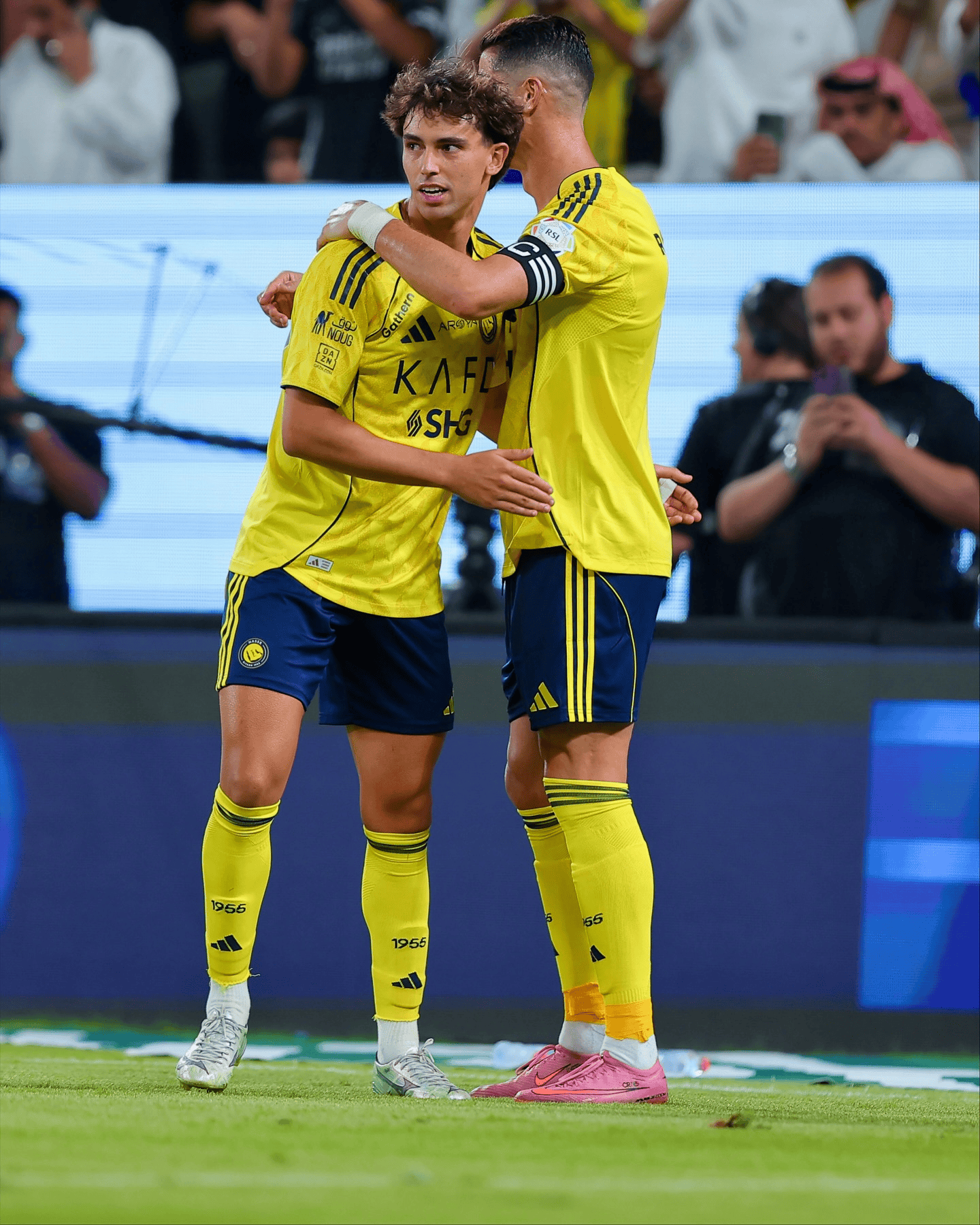 tenan, 图片并附文