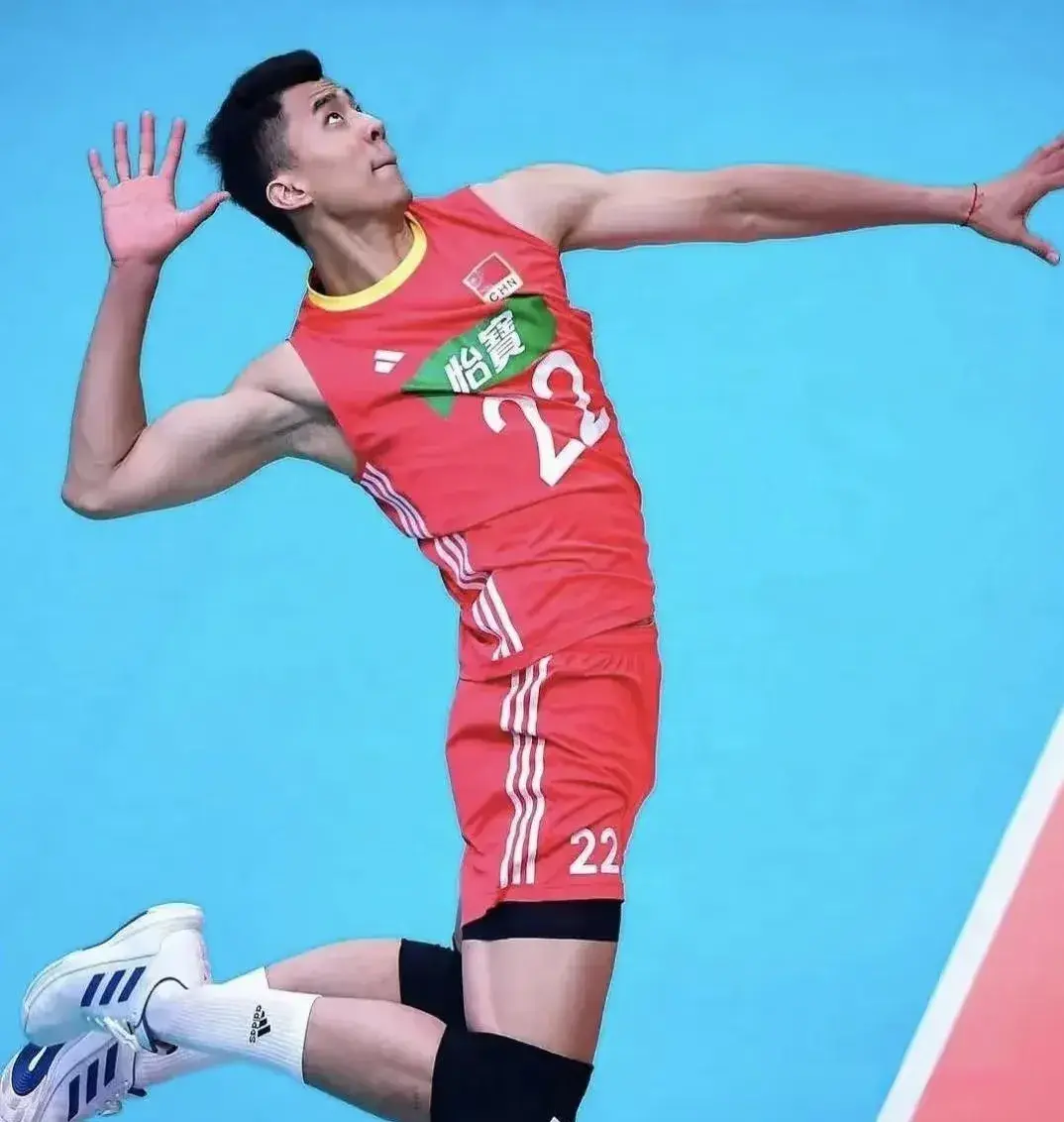 AA, 国家队全部, 李咏臻