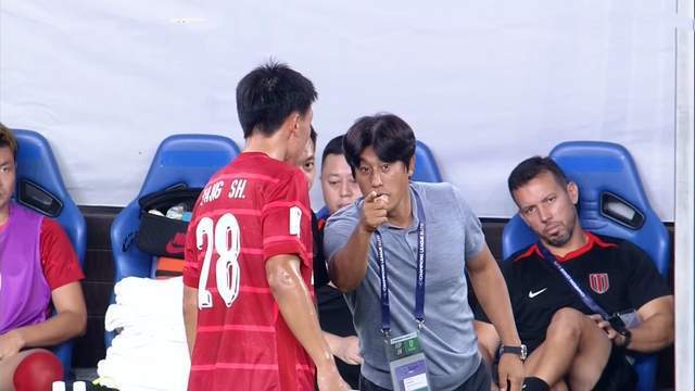 该传的球没, 直接踢双外, bt